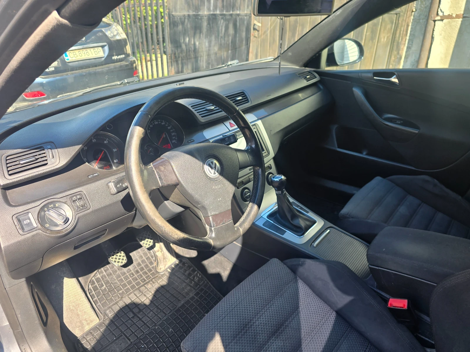 VW Passat, снимка 5 - Автомобили и джипове - 55263474