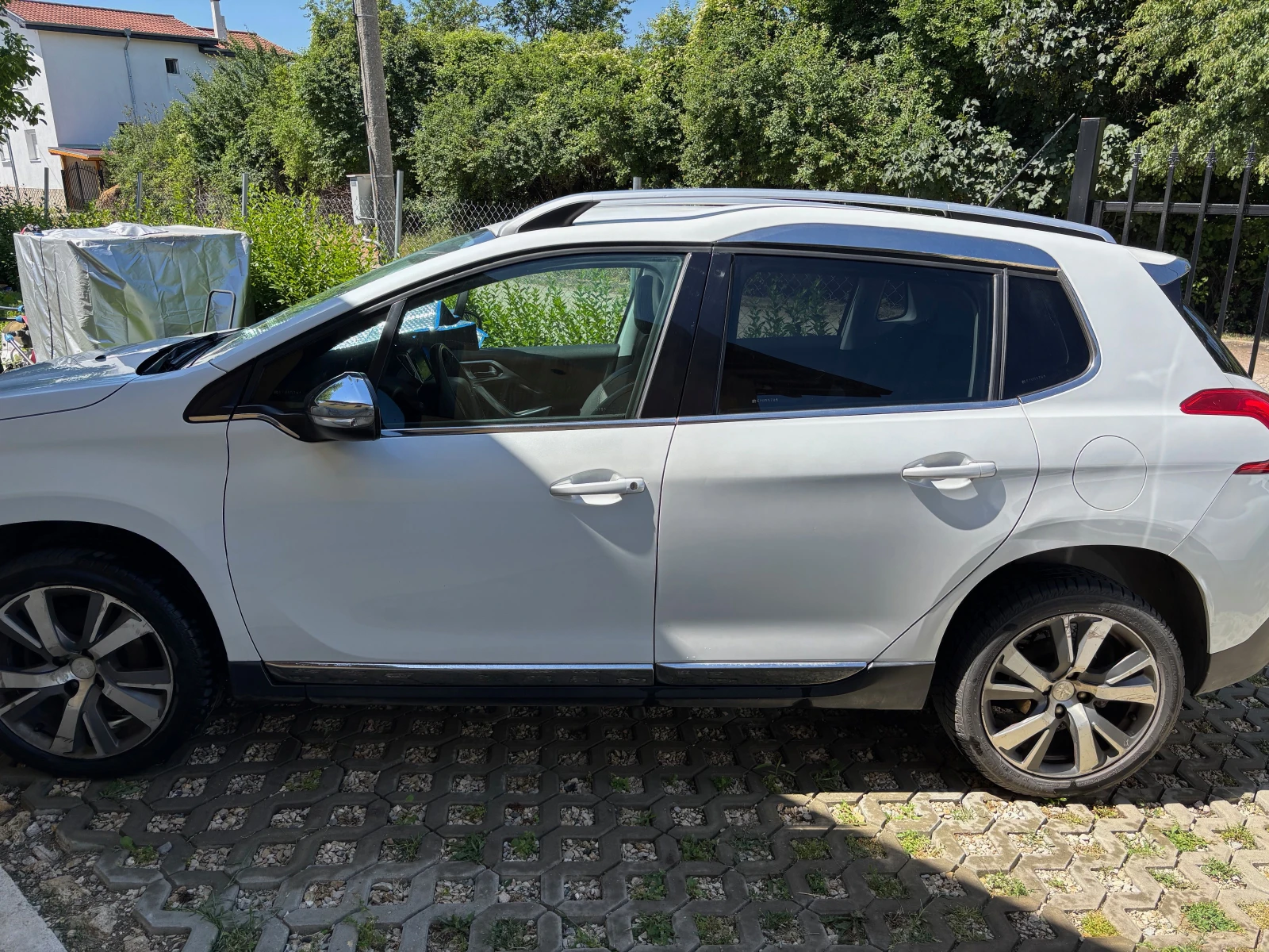 Peugeot 2008 1.6 e-hdi, снимка 3 - Автомобили и джипове - 55559982