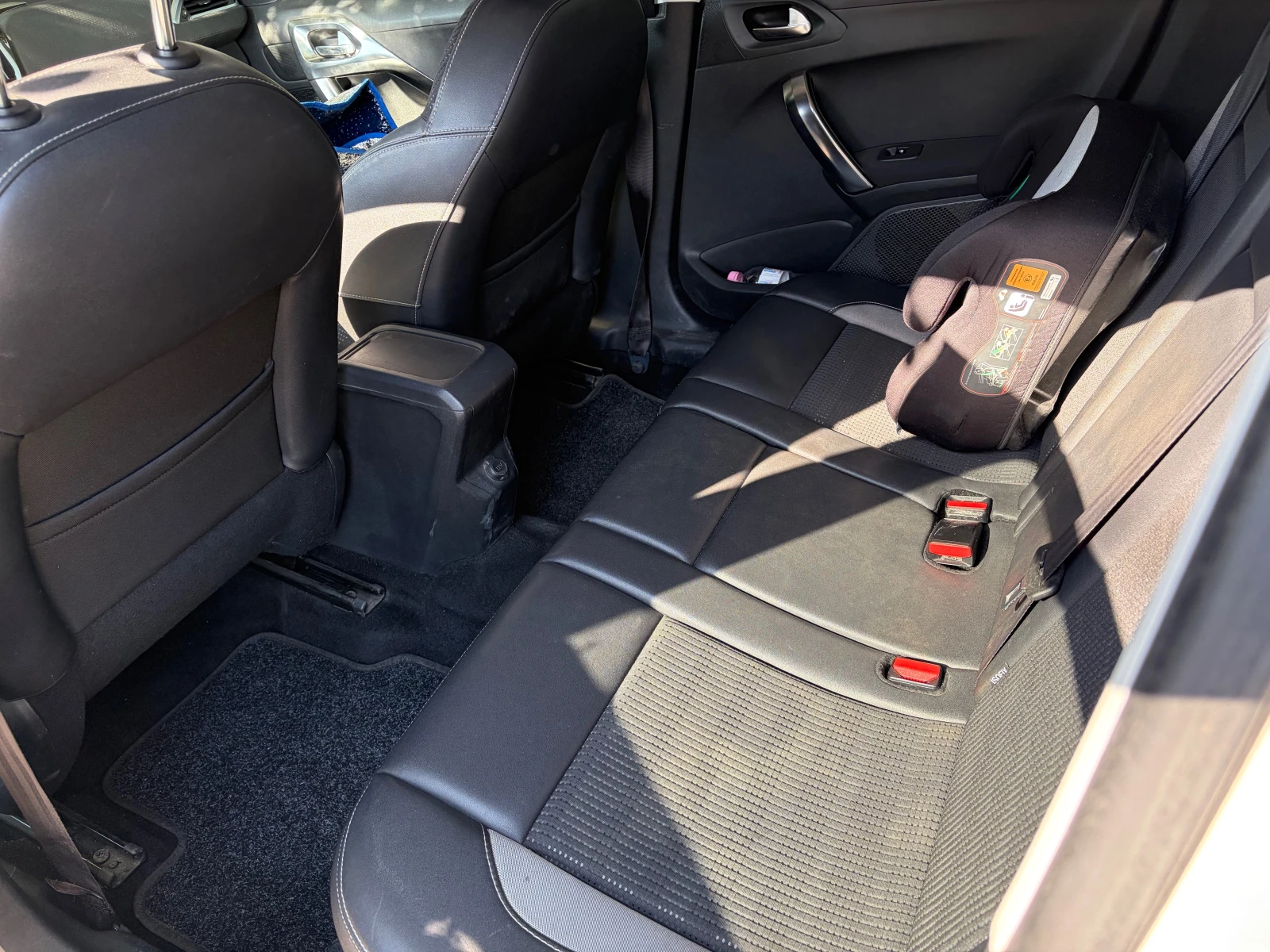 Peugeot 2008 1.6 e-hdi, снимка 9 - Автомобили и джипове - 55559982