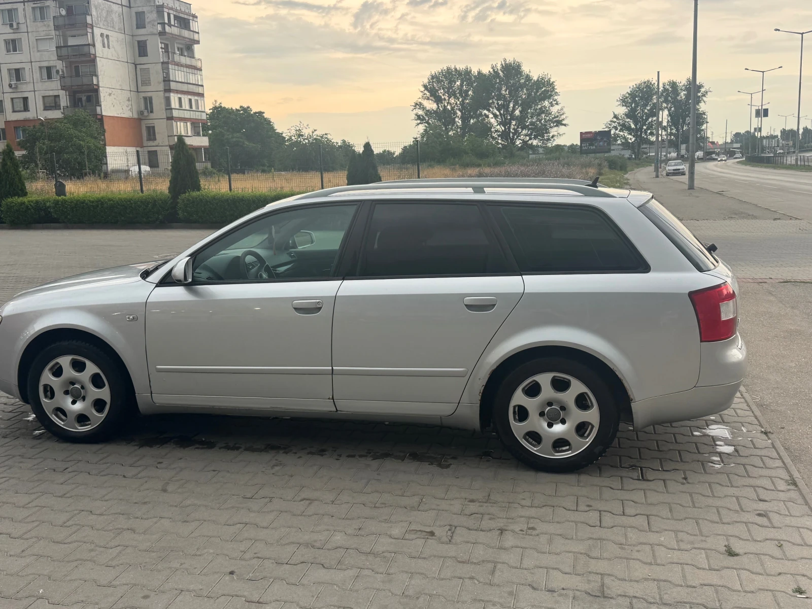 Audi A4, снимка 2 - Автомобили и джипове - 55843512