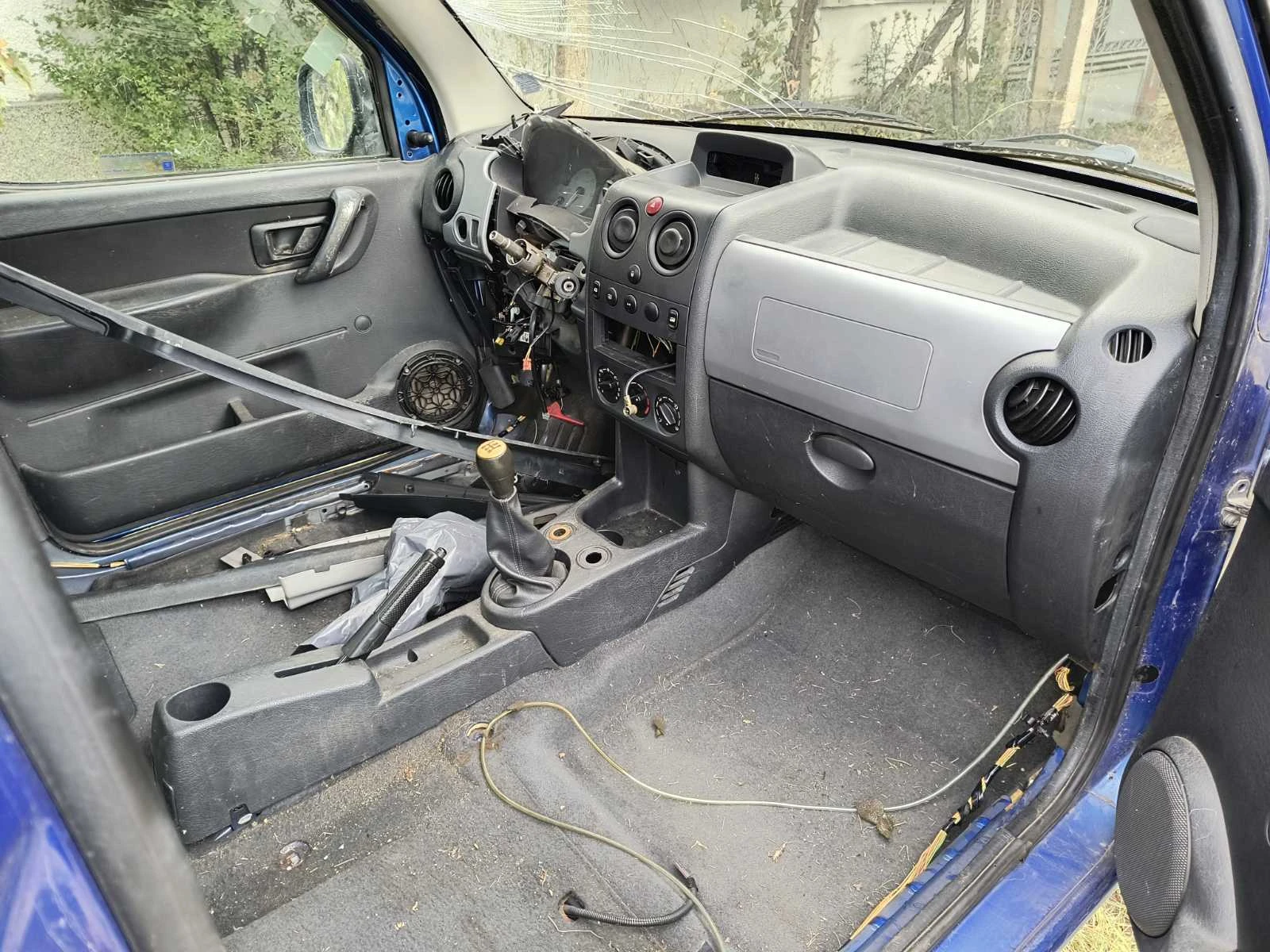 Peugeot Partner, снимка 3 - Автомобили и джипове - 55876433