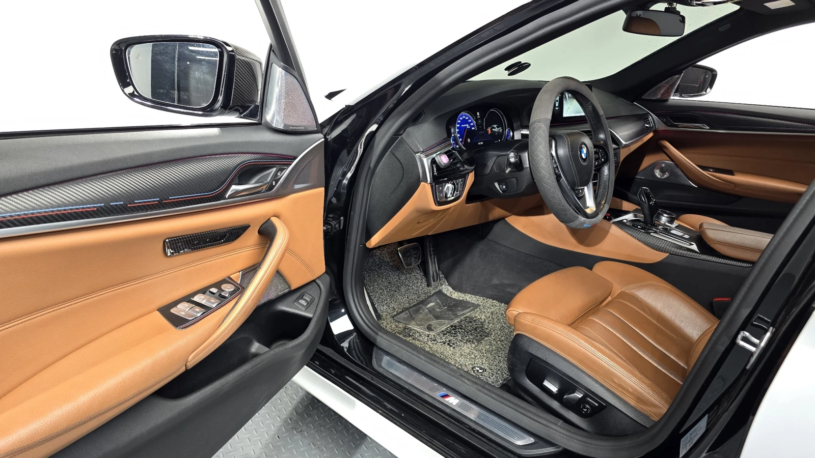 BMW 530 M5 LOOK* DIS* AlPINA ТАБЛО* ЧЕРНА ОПТИКА* HUD* LED, снимка 9 - Автомобили и джипове - 55978001
