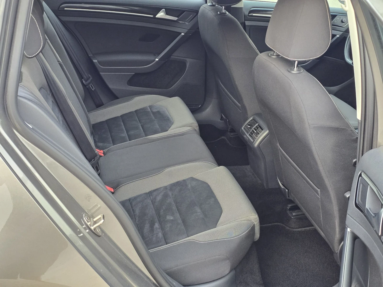 VW Golf 2.0TDI 150hp BlueMotion , снимка 10 - Автомобили и джипове - 56046979