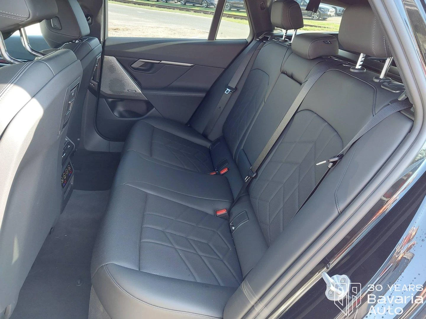 BMW 520 i Touring Steptronic, снимка 8 - Автомобили и джипове - 56541513