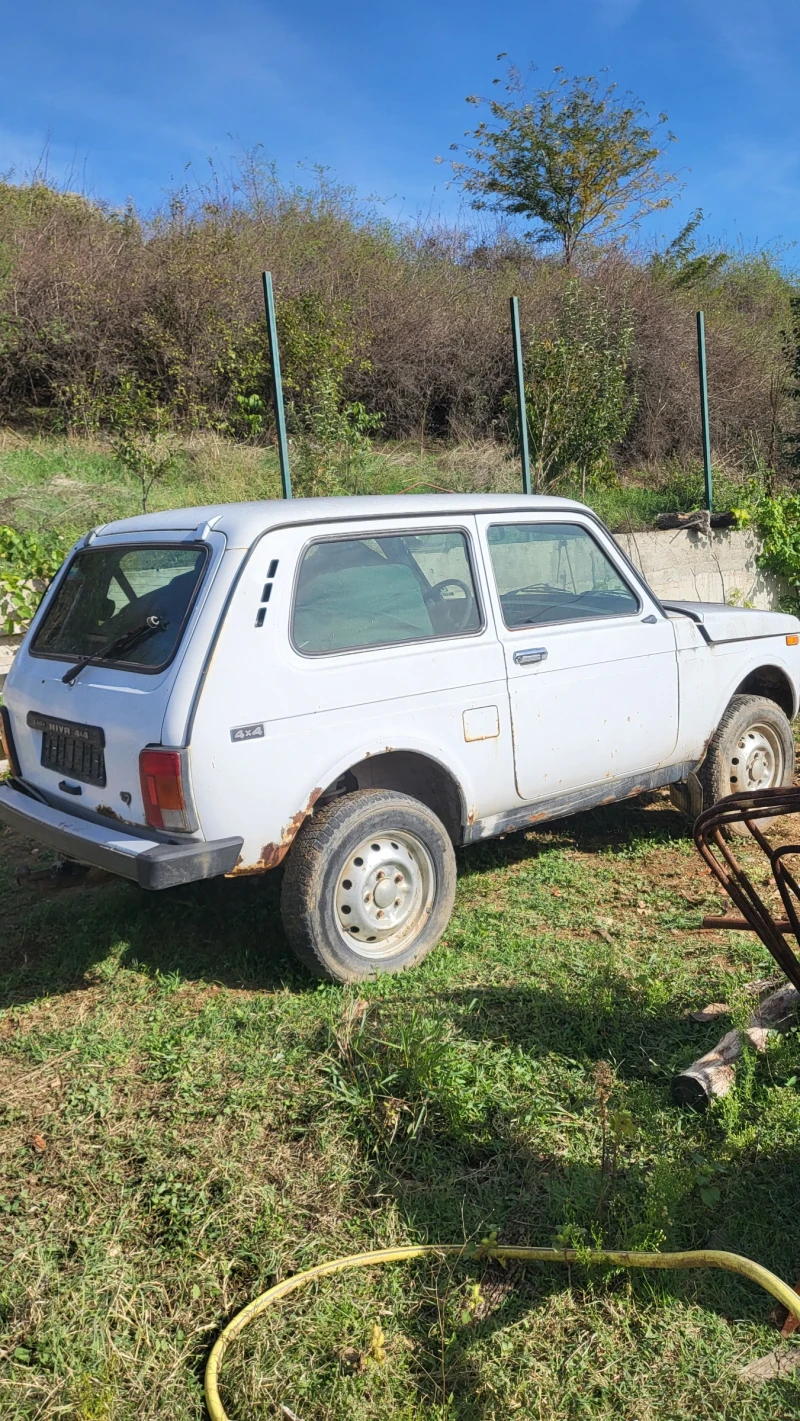 Lada Niva, снимка 1 - Автомобили и джипове - 47513506