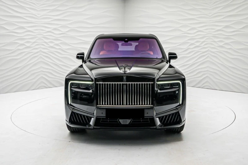 Rolls-Royce Cullinan SERIES II/BLACK BADGE/CARBON/STARLIGHT/4 SEATS/TV/, снимка 2 - Автомобили и джипове - 49162478