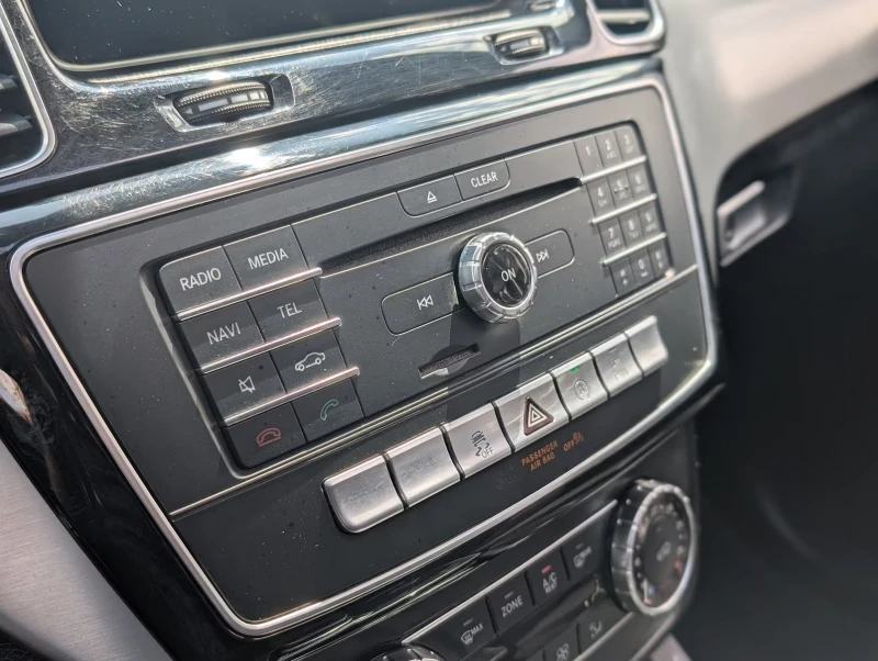 Mercedes-Benz GLE 350 d/4M/AMG/258HP/AIRM./DISTR+ /PANO/360/NAV/LED/668f, снимка 11 - Автомобили и джипове - 51521921