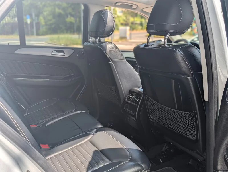 Mercedes-Benz GLE 350 d/4M/AMG/258HP/AIRM./DISTR+ /PANO/360/NAV/LED/668f, снимка 16 - Автомобили и джипове - 51521921