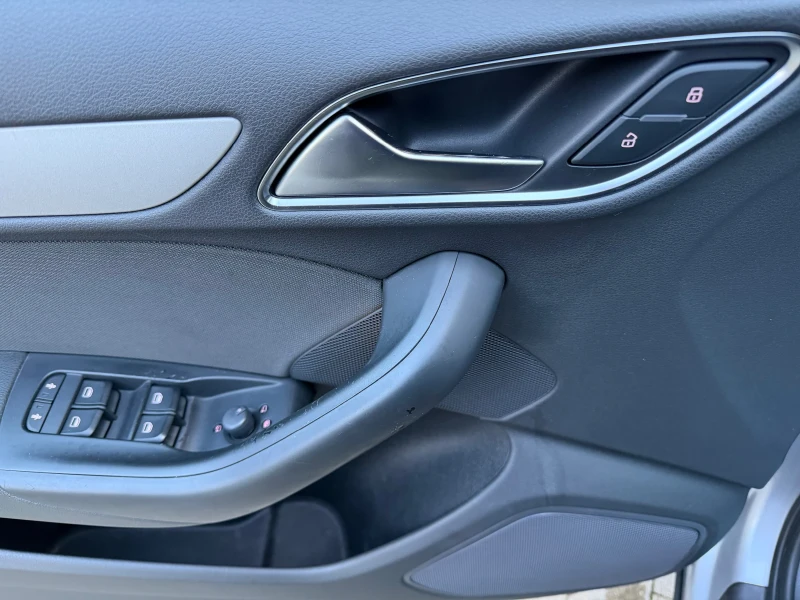 Audi Q3 4x4-2.0TDI-140ps, снимка 11 - Автомобили и джипове - 52711380