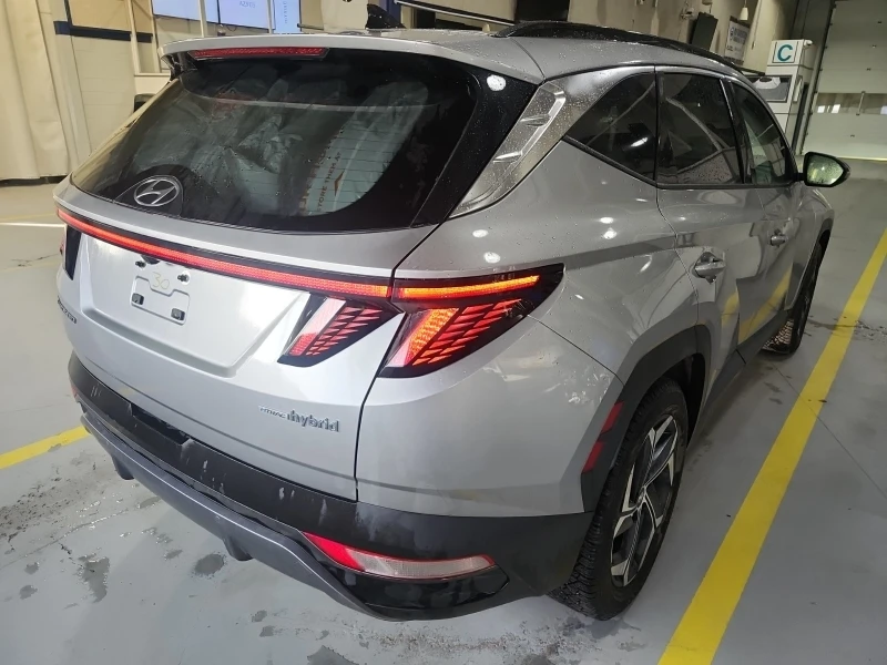 Hyundai Tucson Hybrid LUXURY* AWD* CARFAX* АВТО КРЕДИТ* , снимка 4 - Автомобили и джипове - 53225172