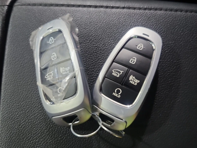 Hyundai Tucson Hybrid LUXURY* AWD* CARFAX* АВТО КРЕДИТ* , снимка 13 - Автомобили и джипове - 53225172