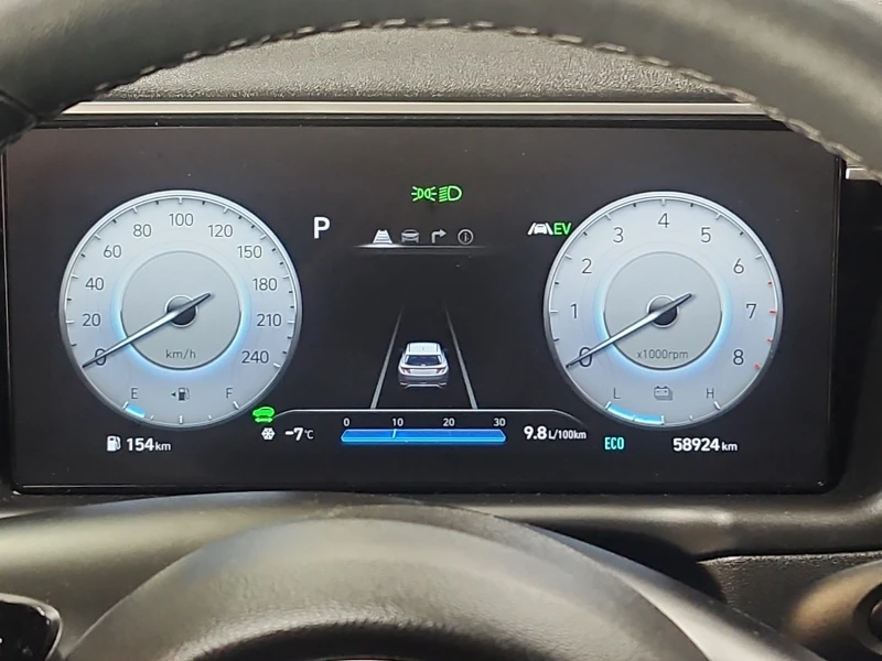 Hyundai Tucson Hybrid LUXURY* AWD* CARFAX* АВТО КРЕДИТ* , снимка 12 - Автомобили и джипове - 53225172