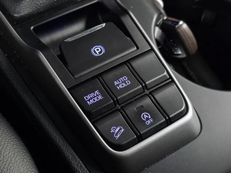 Hyundai Tucson 1.7 2Wd, снимка 9 - Автомобили и джипове - 55429094