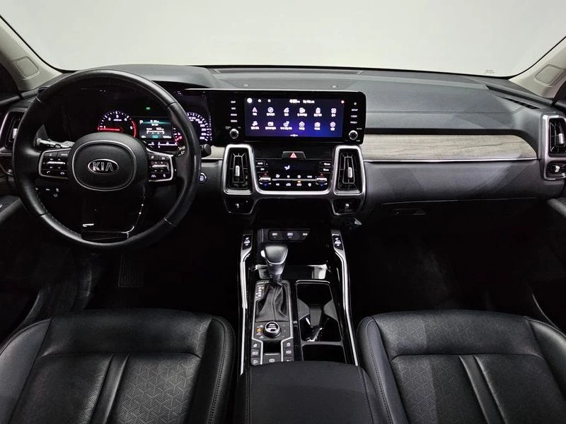Kia Sorento 2.2 Automatic, снимка 7 - Автомобили и джипове - 55479151