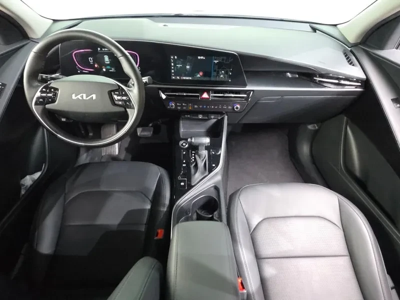 Kia Niro Trendy, снимка 7 - Автомобили и джипове - 56128342