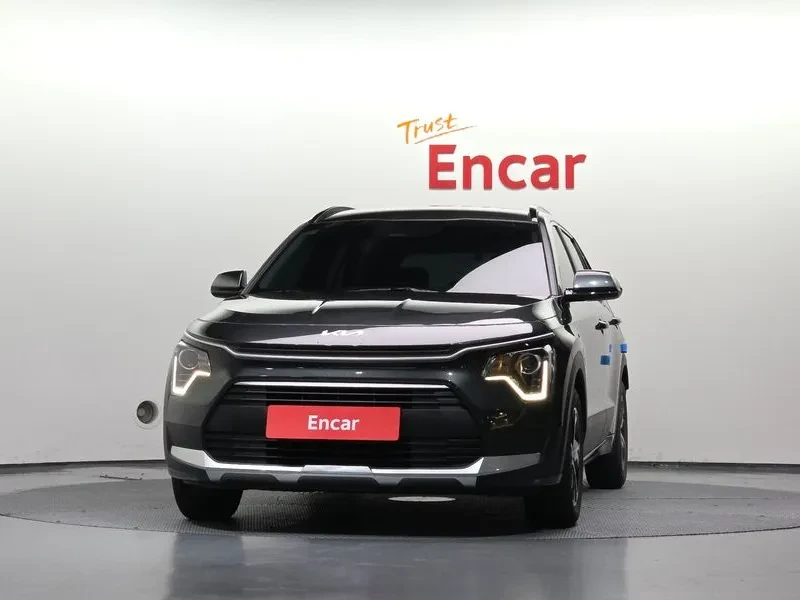 Kia Niro Trendy, снимка 3 - Автомобили и джипове - 56128342