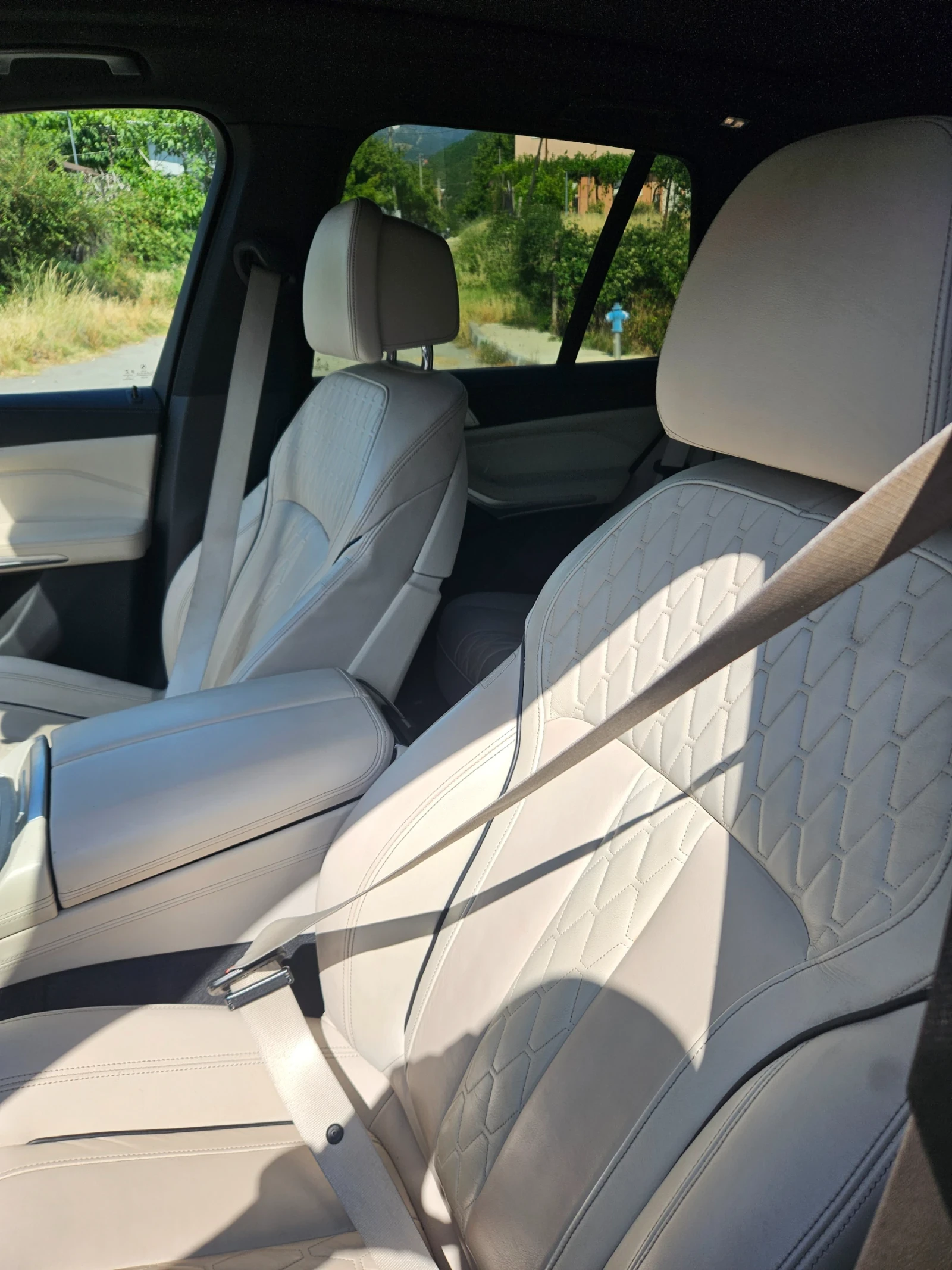 BMW X5 М50i - изображение 9