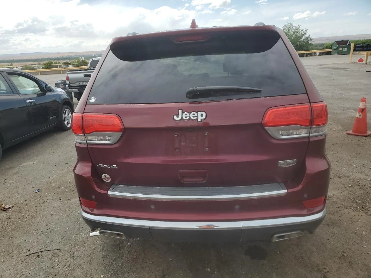 Jeep Grand cherokee SUMMIT 5.7 HEMI/8ZF/ДИСТРОНИК/ПАНО/КАМЕРА/HARMAN - изображение 5