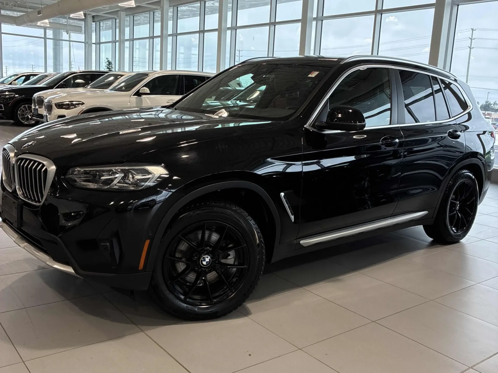 BMW X3 * 30i* CARFAX *    | Mobile.bg   3