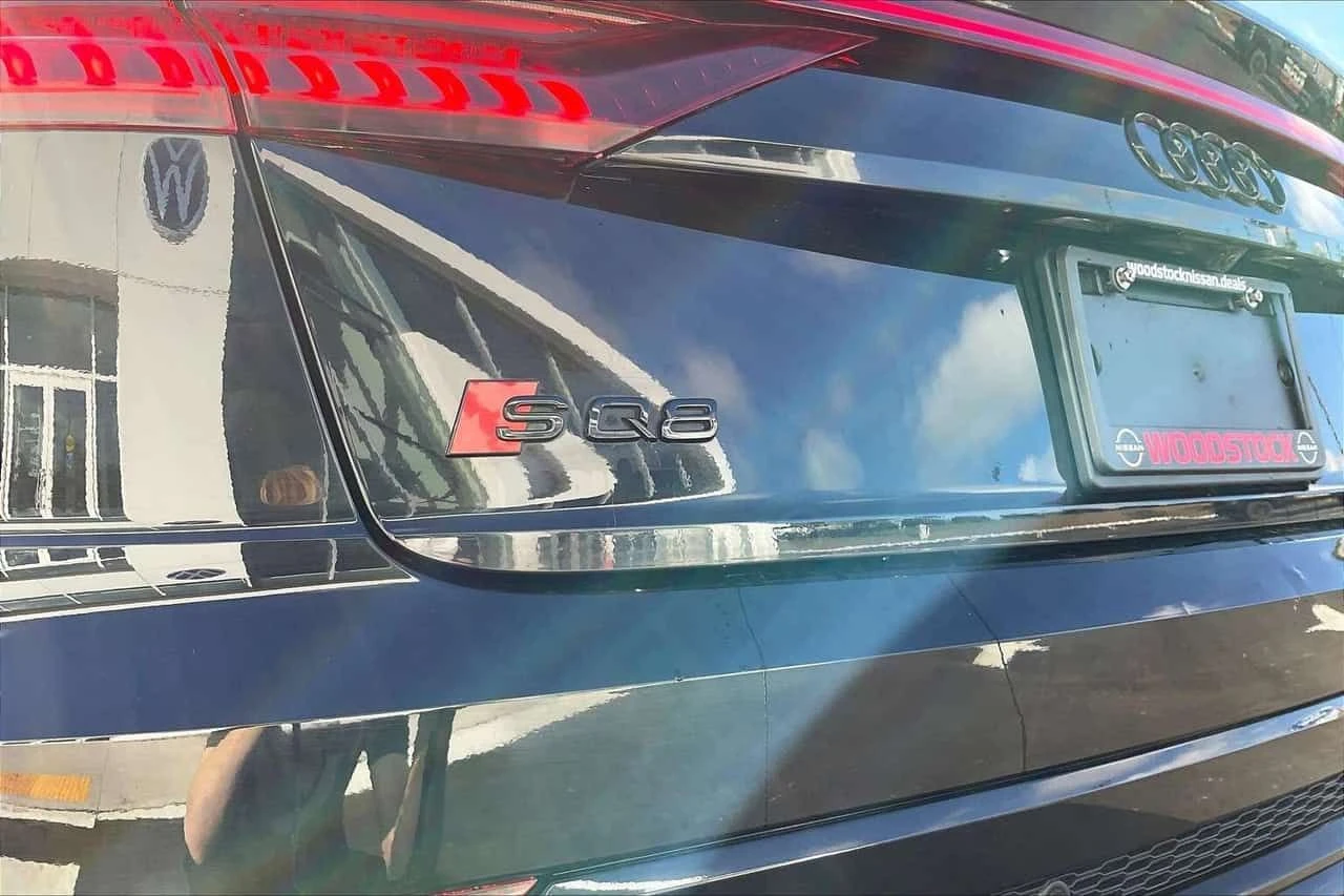 Audi SQ8 БЕЗ ИНЦИДЕНТИ* MATRIX* DISTRONIC* 360КАМЕРИ* , снимка 8 - Автомобили и джипове - 53827232