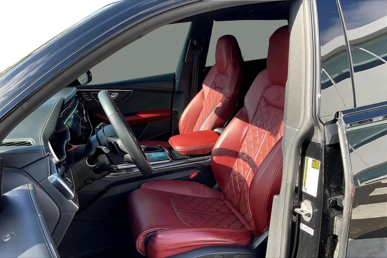 Audi SQ8 БЕЗ ИНЦИДЕНТИ* MATRIX* DISTRONIC* 360КАМЕРИ* , снимка 14 - Автомобили и джипове - 53827232