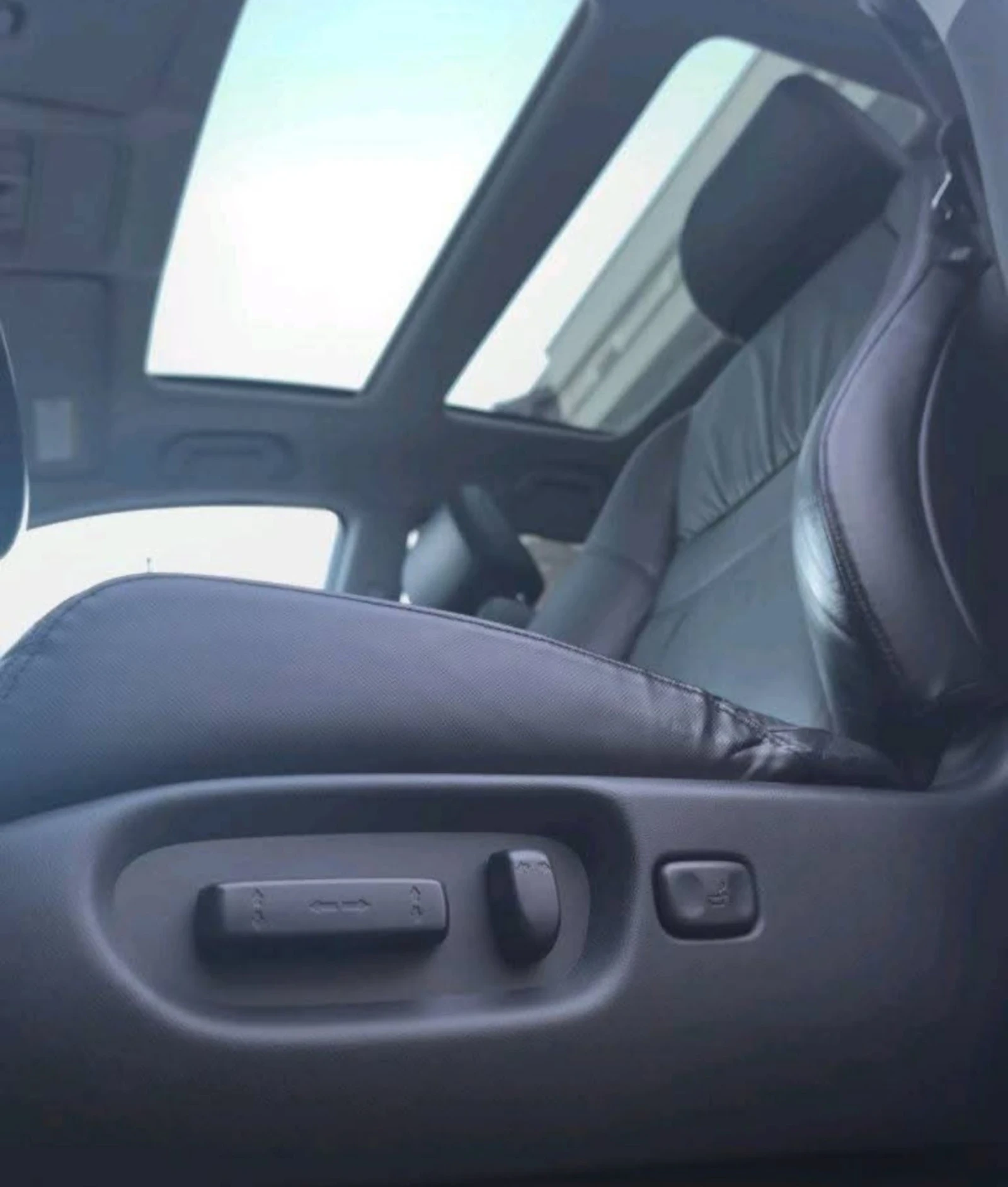 Honda Cr-v FULL SERVICE Навигация Камера Панорама Подгрев , снимка 9 - Автомобили и джипове - 54193227