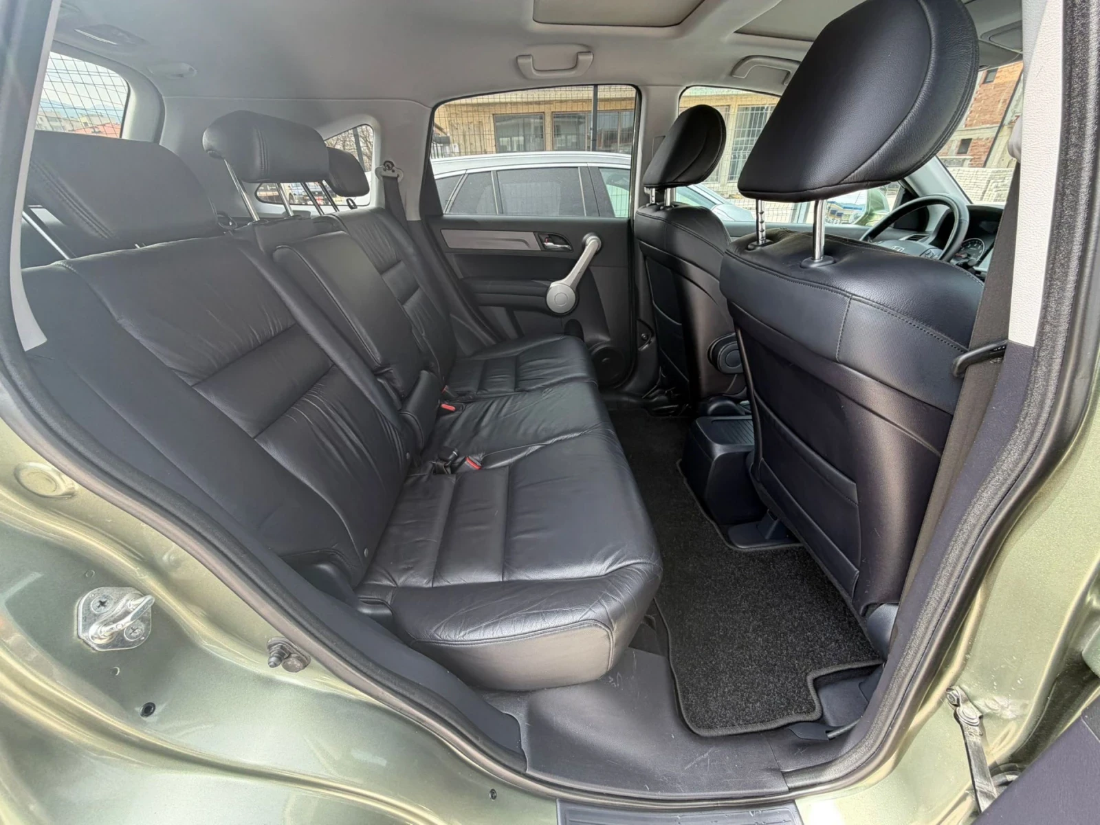 Honda Cr-v FULL SERVICE Навигация Камера Панорама Подгрев , снимка 16 - Автомобили и джипове - 54193227