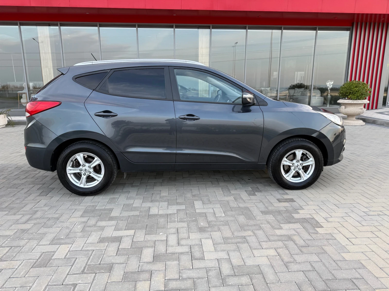 Hyundai IX35 Топ състояние , снимка 6 - Автомобили и джипове - 54285507