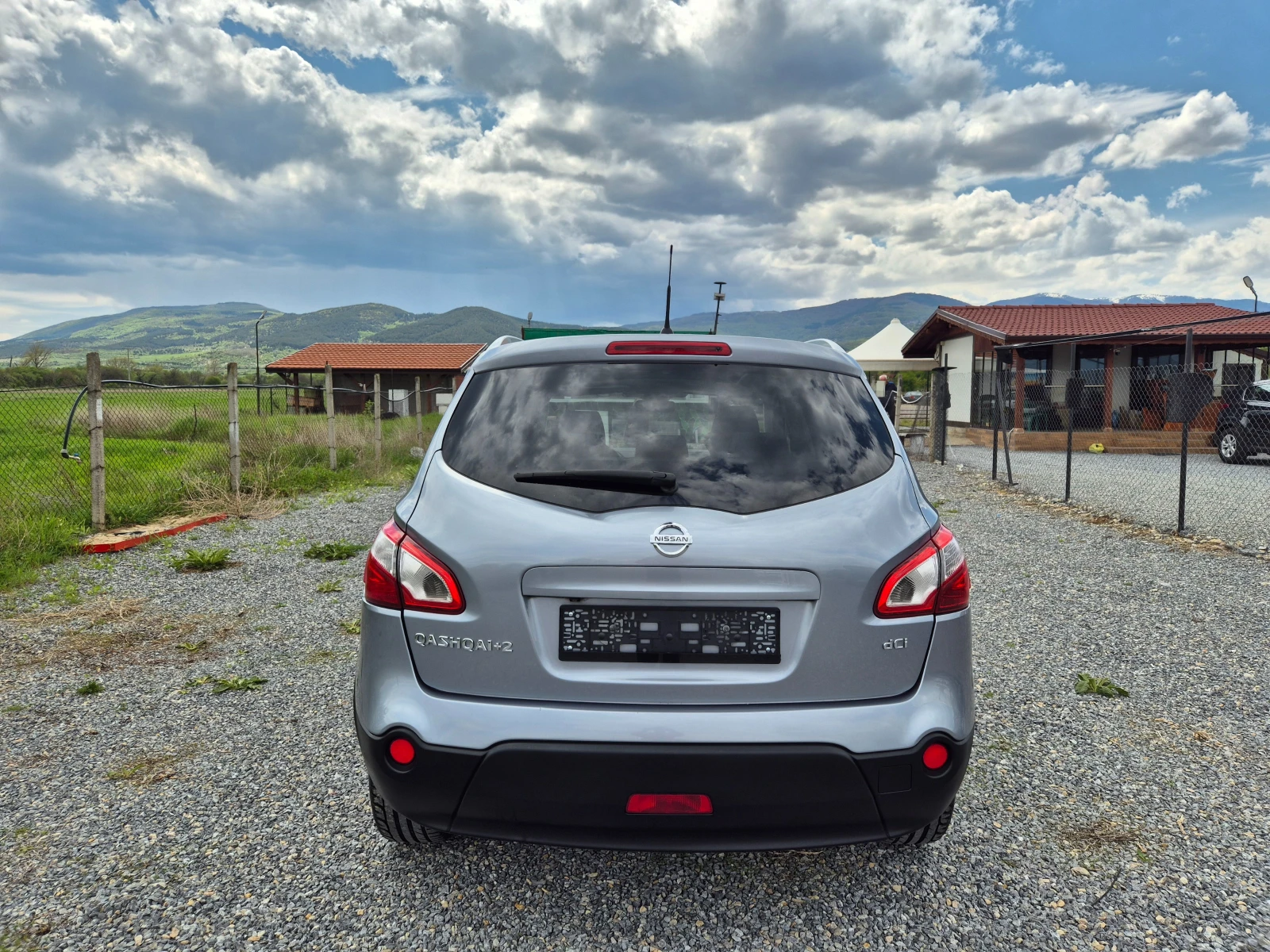 Nissan Qashqai 2.0DCI n-tec* PANORAMA* NAVI* 7MECTA* , снимка 5 - Автомобили и джипове - 54390990
