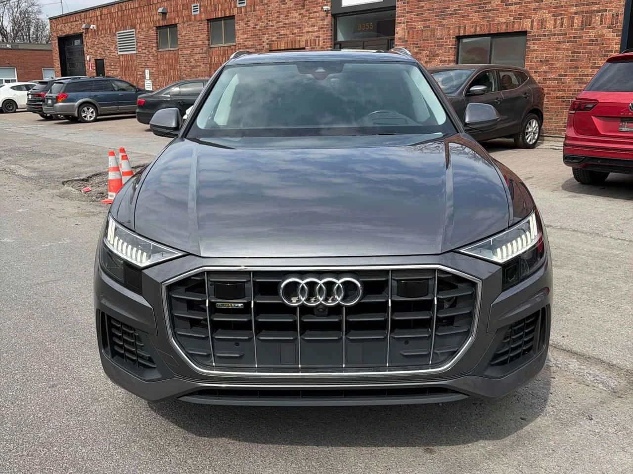 Audi Q8 * Technik * CARFAX * ���� �� �� | Mobile.bg � ����������� 5