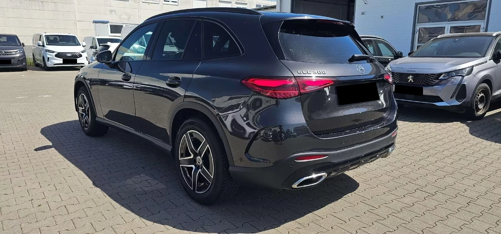 Mercedes-Benz GLC 300 AMG / 4 MATIC / NIGHT /, снимка 5 - Автомобили и джипове - 54849037