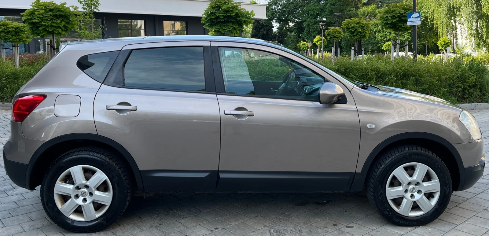 Nissan Qashqai 2.0DCI/150КС/4X4, снимка 8 - Автомобили и джипове - 54891327