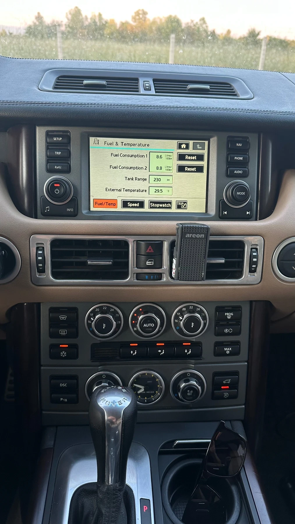Land Rover Range rover 3.6 - Италия - Обдухване - DVD, снимка 11 - Автомобили и джипове - 55386980
