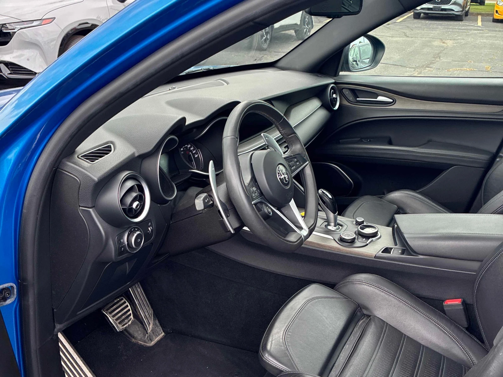 Alfa Romeo Stelvio * Ti Sport * CARFAX * ОПЦИЯ ЗА ФИНАНСИРАНЕ, снимка 5 - Автомобили и джипове - 56087194