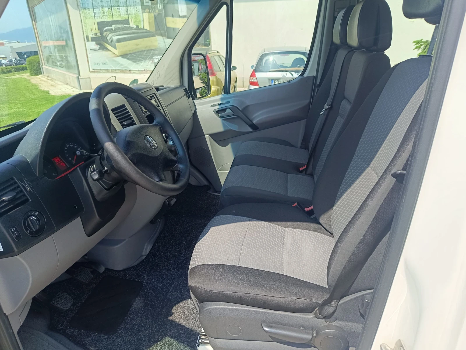 VW Crafter 2.0tdi 9места КЛИМА  - изображение 8