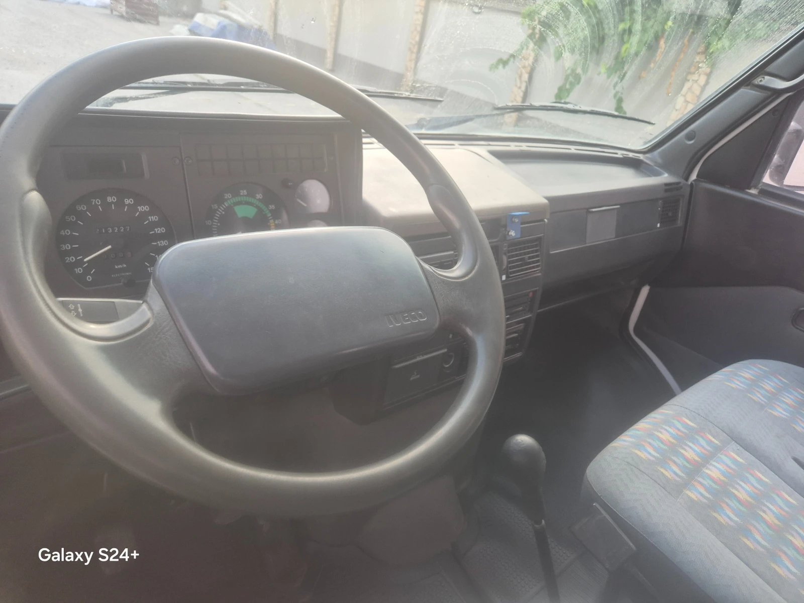 Iveco 3512 Самосвал, снимка 6 - Бусове и автобуси - 56242582