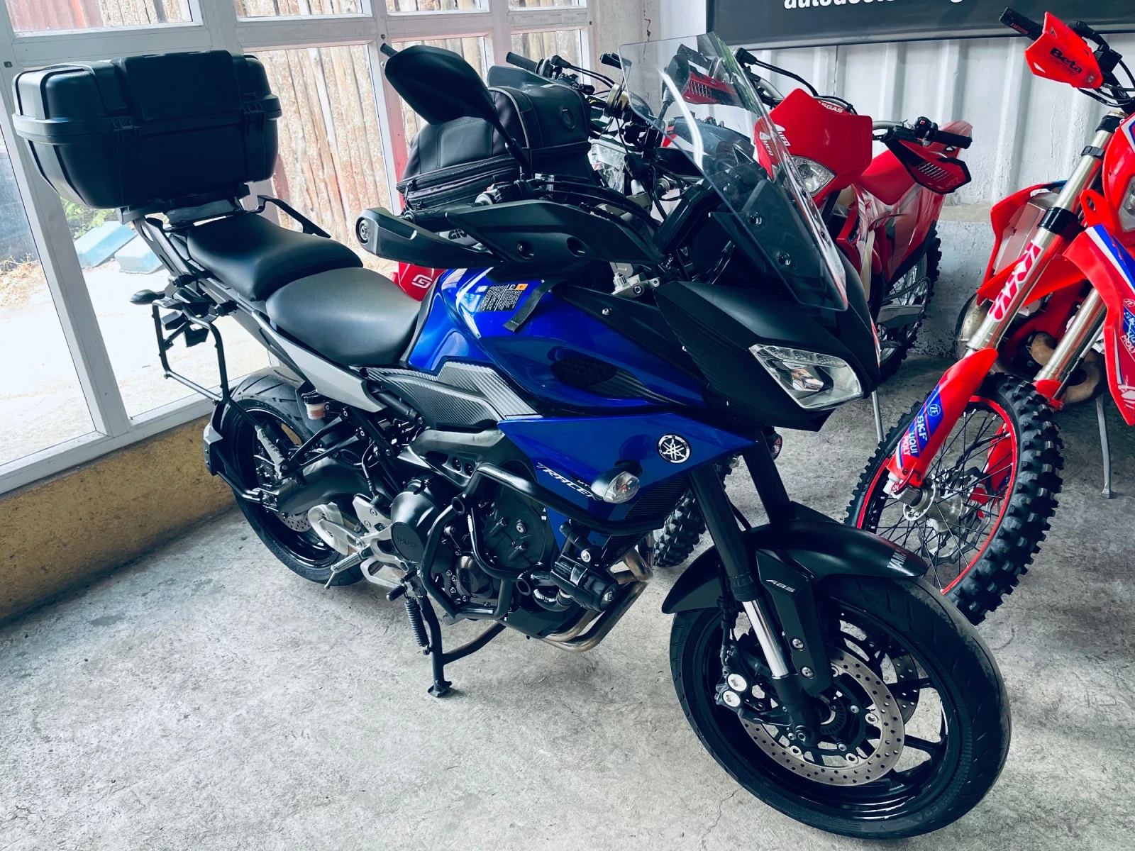 Yamaha Mt-09 Tracer 2017, снимка 4 - Мотоциклети и мототехника - 55016588