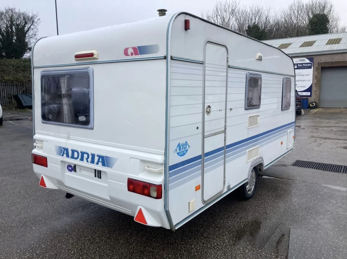 Каравана Adria 432 - изображение 4