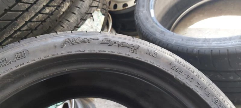 Гуми Летни 285/30R18, снимка 5 - Гуми и джанти - 33539753