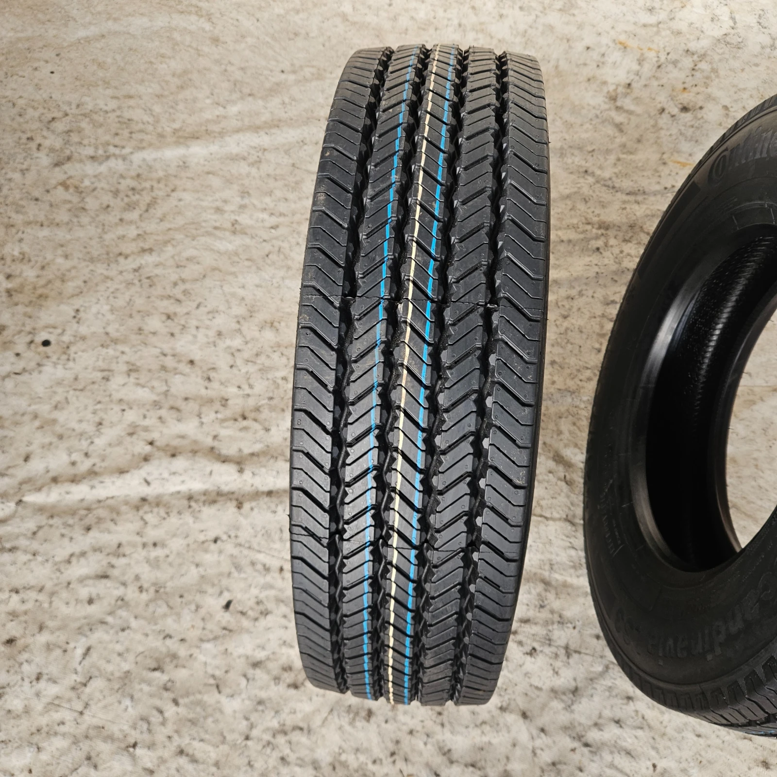 ���� 215/75R17.5 | Mobile.bg � ����������� 2