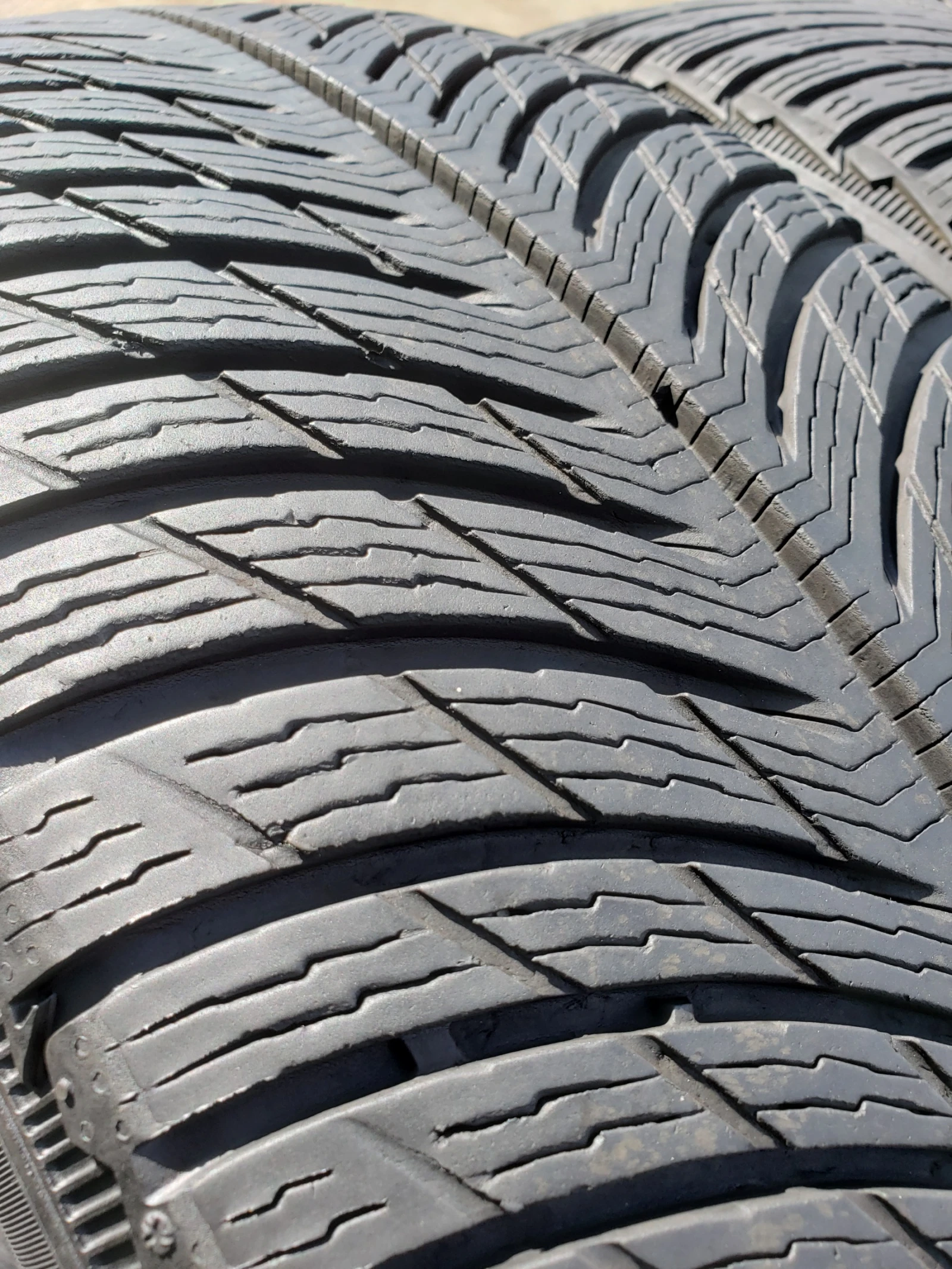 ���� 225/55R18 | Mobile.bg � ����������� 2