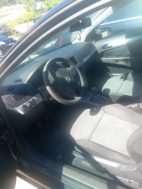 Opel Astra GTC H, снимка 3