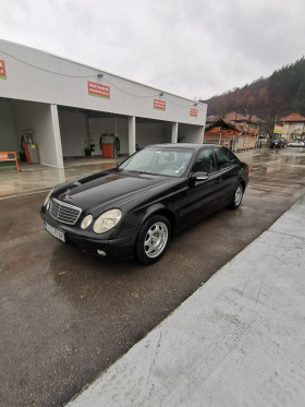 Обява за продажба на Mercedes-Benz E 220 ~4 999 лв. - изображение 1