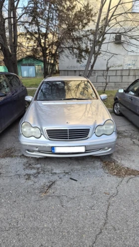 Mercedes-Benz C 240 Avangarde