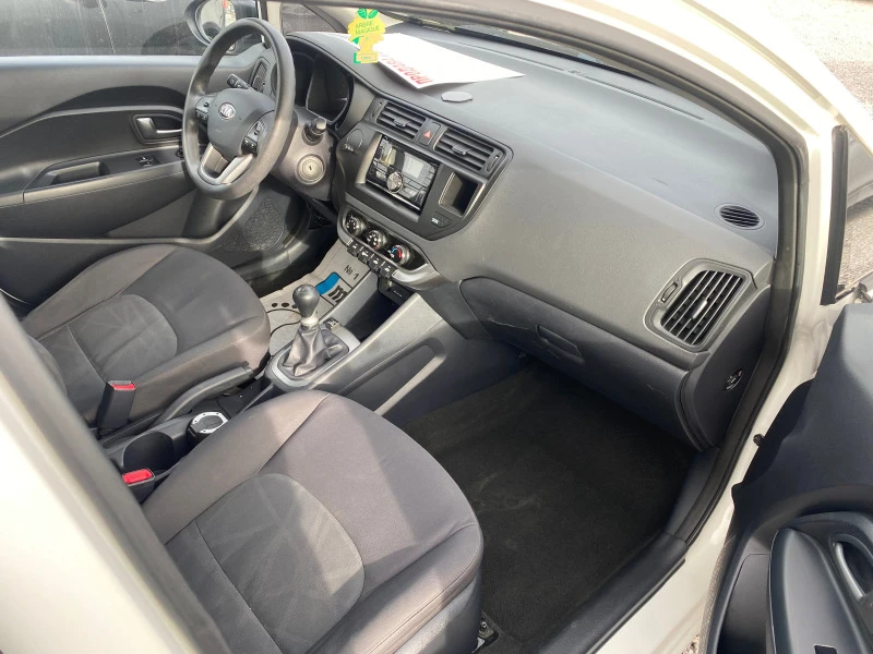 Kia Rio 1.2i gaz-inj, снимка 8 - Автомобили и джипове - 46355820