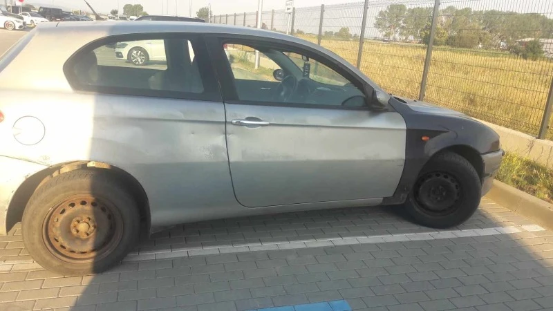 Alfa Romeo 147 1.6I, снимка 3 - Автомобили и джипове - 47800074