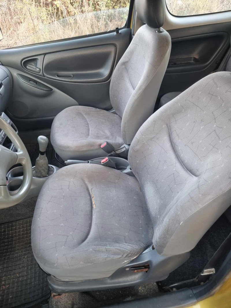 Toyota Yaris 1.0 vvt-i/ джанти 14, снимка 11 - Автомобили и джипове - 47335452