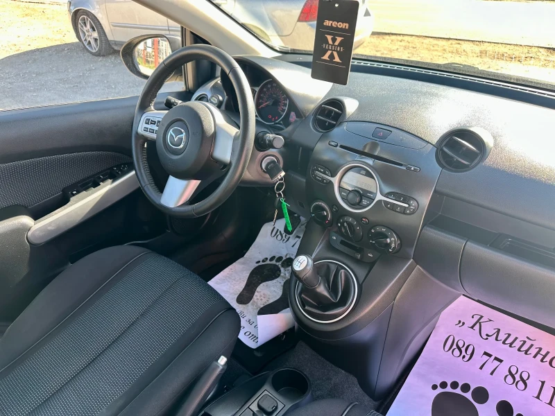 Mazda 2 1.3i, EU4, Клима!Печка! , снимка 13 - Автомобили и джипове - 47601541