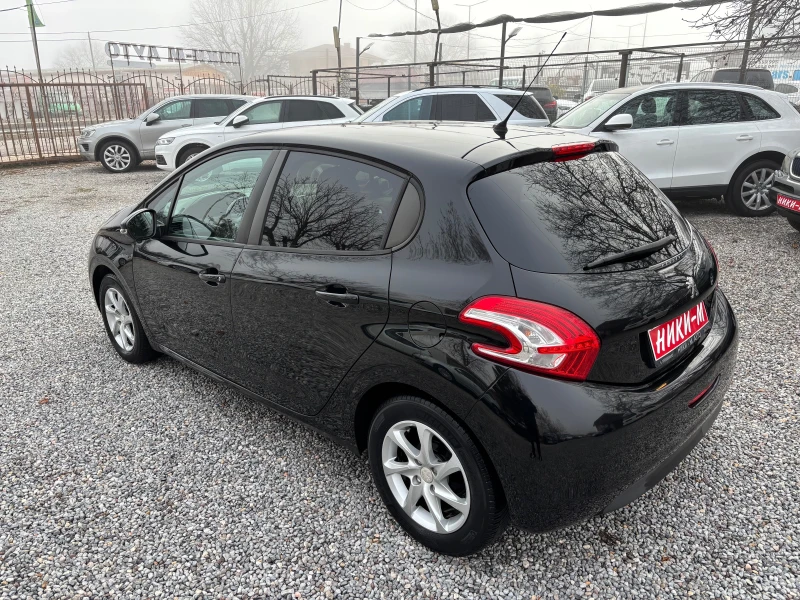 Peugeot 208 1.2i-82k.s, снимка 6 - Автомобили и джипове - 48464052