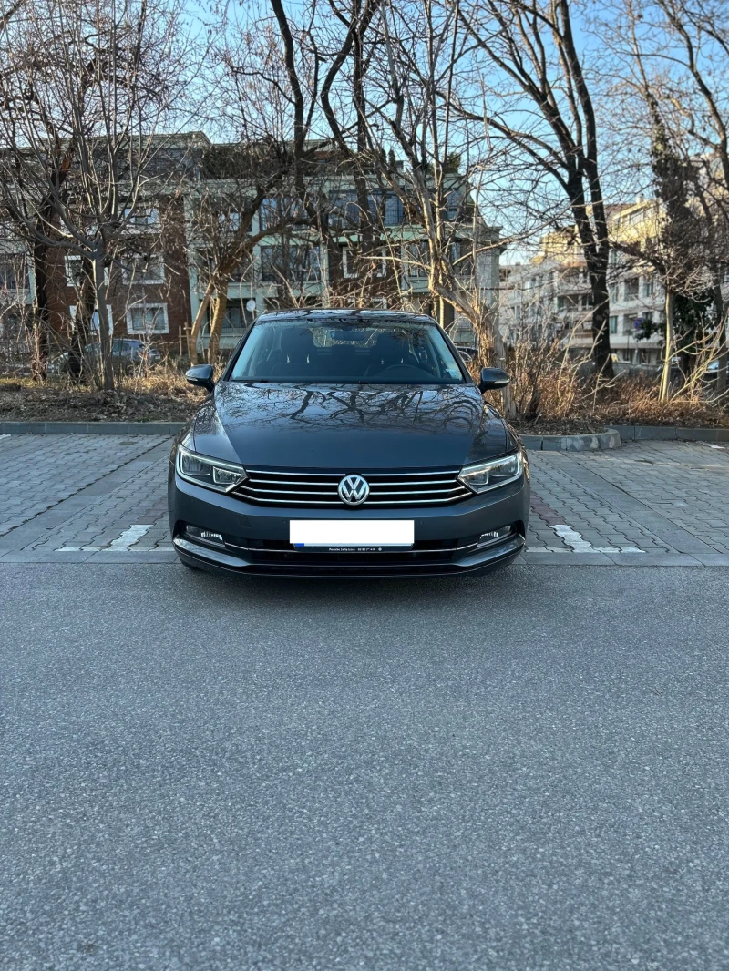 VW Passat, снимка 1 - Автомобили и джипове - 49391978